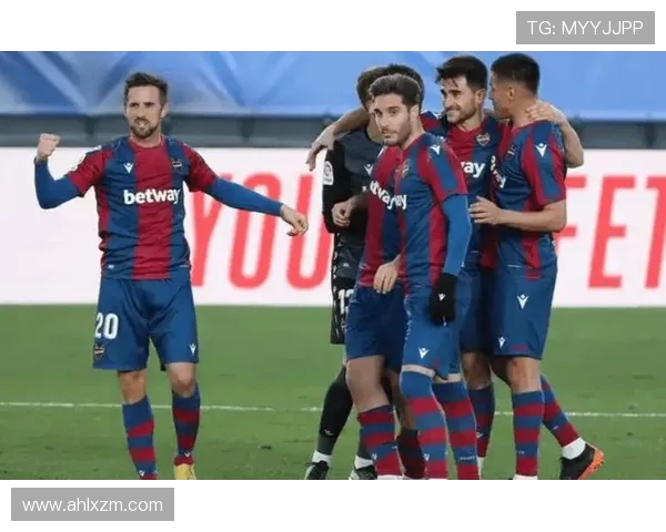 深圳极限运动队的边路渗透策略与热点分析探讨 深圳极限运动队的边路渗透策略与热点分析探讨